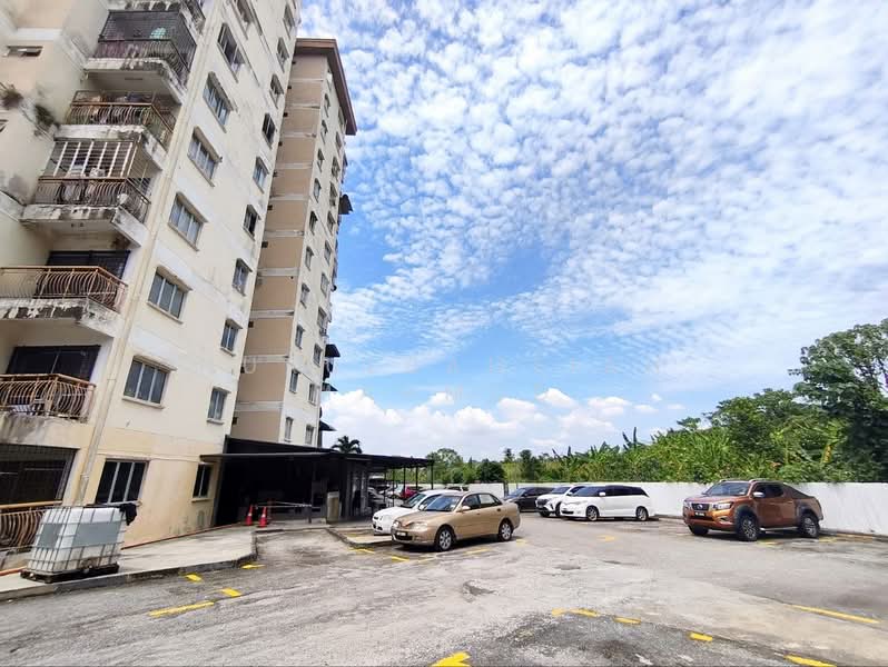 Kondominium untuk Dijual di Estana Court - Nurulbahtiah Mahmud - Exterior - PropertyGuru.com.my