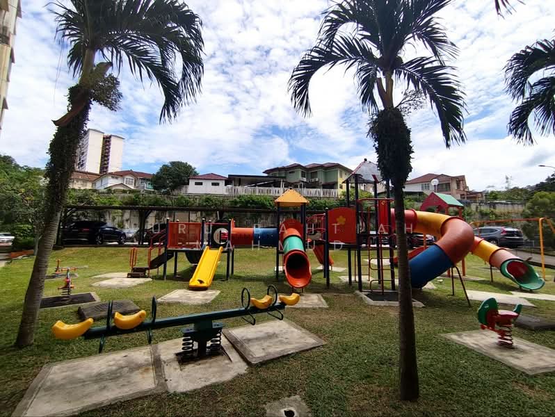 Kondominium untuk Dijual di Estana Court - Nurulbahtiah Mahmud - Exterior - PropertyGuru.com.my