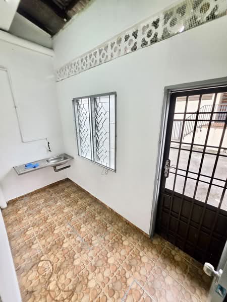 Rumah Teres 1-Tingkat untuk Dijual di Taman Sri Tebrau (Johor Bahru) - Yik Tat - PropertyGuru.com.my