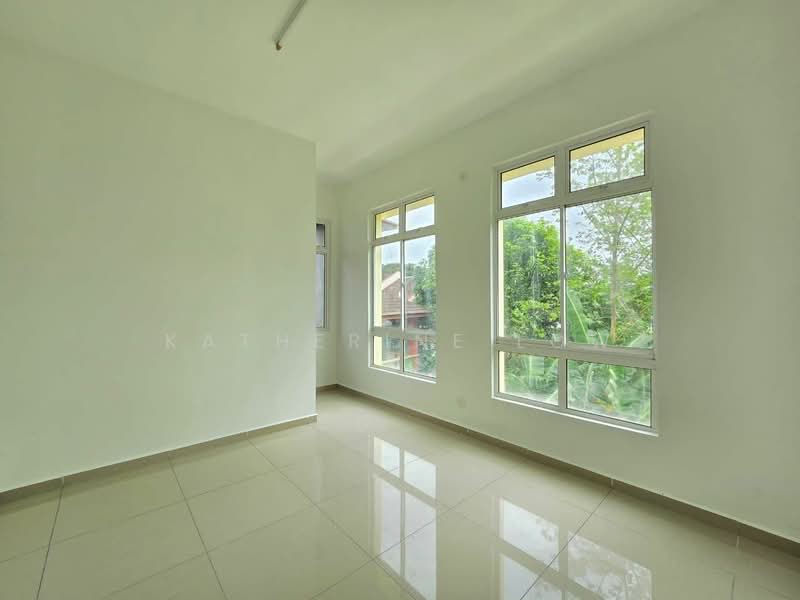Rumah Teres 2 Tingkat untuk Dijual di Taman Bukit Jaya (Ulu Tiram) - Katherine Low - PropertyGuru.com.my