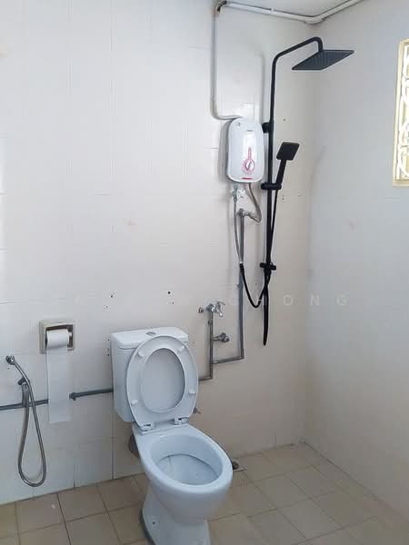 Bungalow for Sale in Tanjung Bungah (Penang) - Andrew Chong - Bathroom - PropertyGuru.com.my