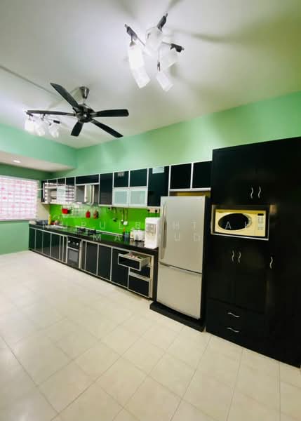 Rumah Teres 2-Tingkat untuk Dijual di Kluang (Johor) - Nurulbahtiah Mahmud - Kitchen - PropertyGuru.com.my