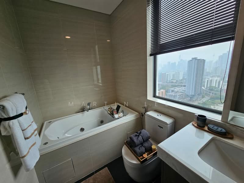 Kondominium untuk Dijual di Capella Embassy (D'Rapport Residences) - Martin Lee - Bathroom - PropertyGuru.com.my
