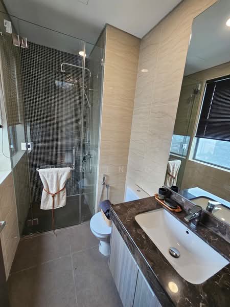 Kondominium untuk Dijual di Capella Embassy (D'Rapport Residences) - Martin Lee - Bathroom - PropertyGuru.com.my