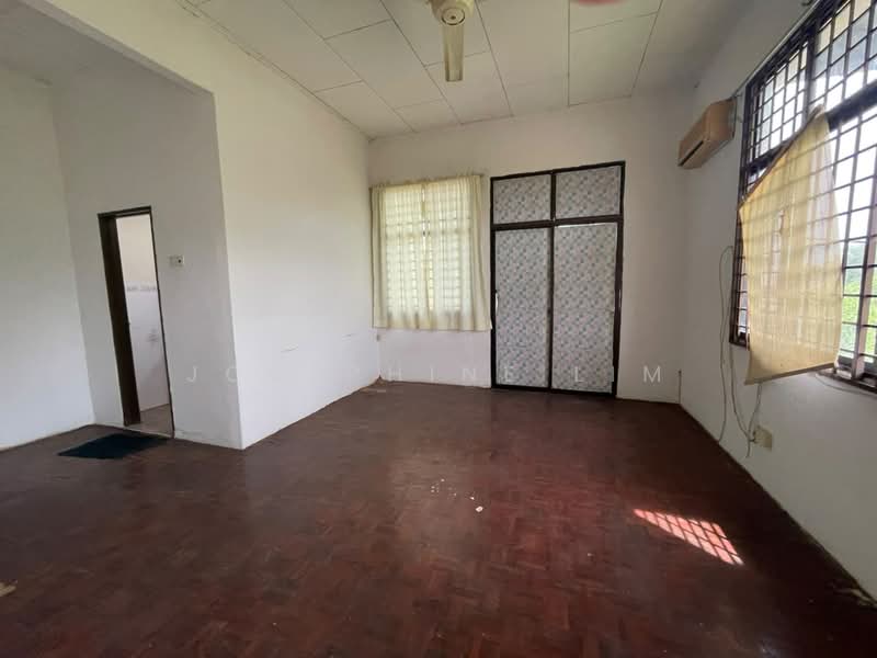 Rumah Teres 2 Tingkat untuk Dijual di Taman Bukit Minyak (Bukit Minyak) - Josephine Lim - Living Room - PropertyGuru.com.my