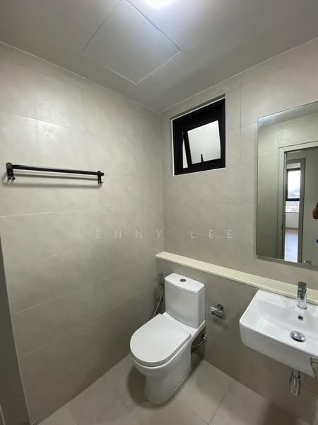 Servis Apartment untuk Dijual di Melawati : Park One - Kenny Lee - Bathroom - PropertyGuru.com.my