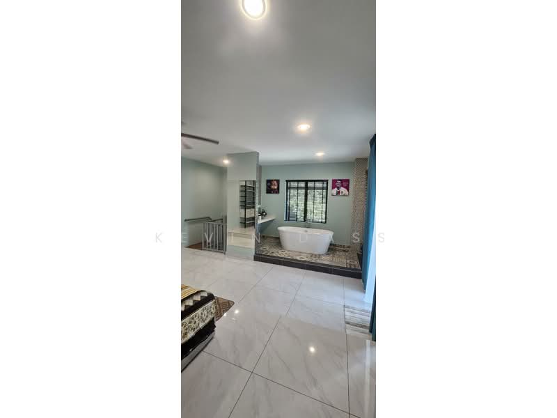 3-storey Terraced House for Rent in Usj 1 (Subang Jaya) - Kevin Dass - Bathroom - PropertyGuru.com.my