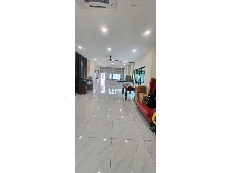 3-storey Terraced House for Rent in Usj 1 (Subang Jaya) - Kevin Dass - Living Room - PropertyGuru.com.my