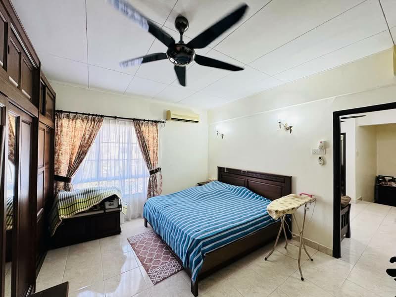 Rumah Berkembar untuk Dijual di Taman Setia 2 (Balakong) - Yasmin Sulaiman - Bedroom - PropertyGuru.com.my