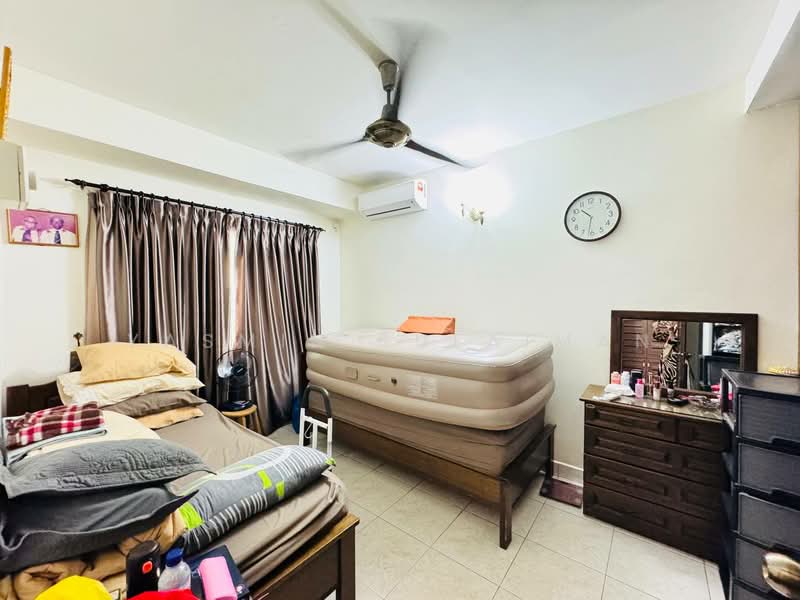 Rumah Berkembar untuk Dijual di Taman Setia 2 (Balakong) - Yasmin Sulaiman - Bedroom - PropertyGuru.com.my