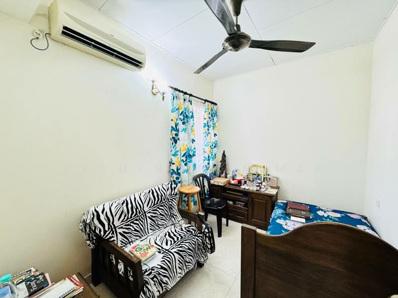 Rumah Berkembar untuk Dijual di Taman Setia 2 (Balakong) - Yasmin Sulaiman - Bedroom - PropertyGuru.com.my