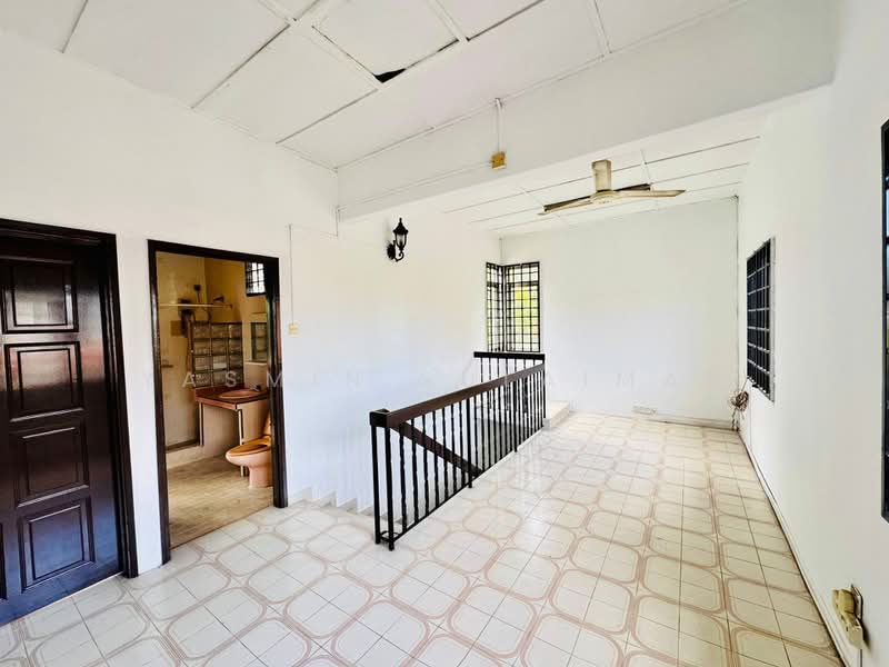 Bungalow for Sale in Seri Kembangan (Selangor) - Yasmin Sulaiman - Bathroom - PropertyGuru.com.my