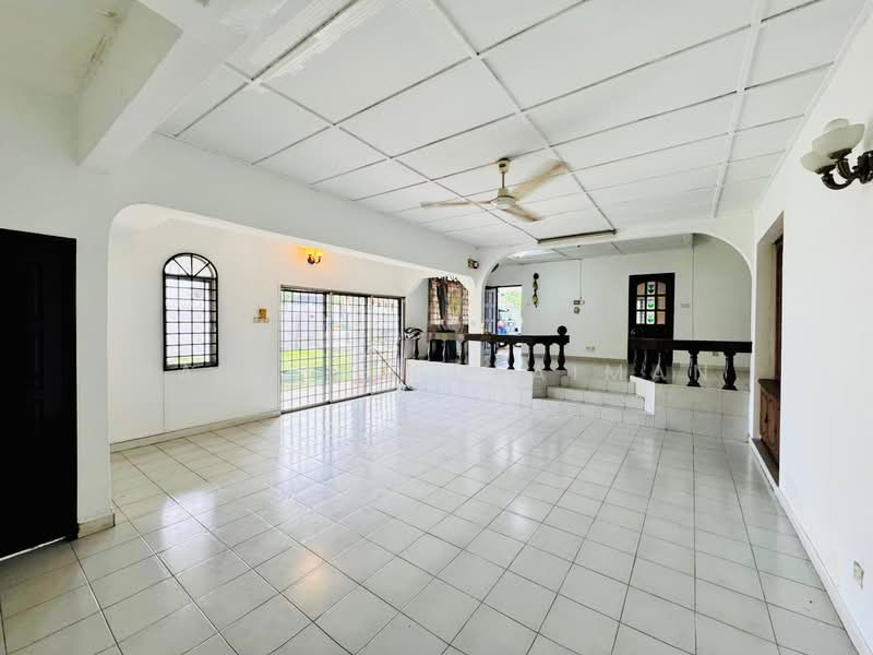 Bungalow for Sale in Seri Kembangan (Selangor) - Yasmin Sulaiman - Living Room - PropertyGuru.com.my