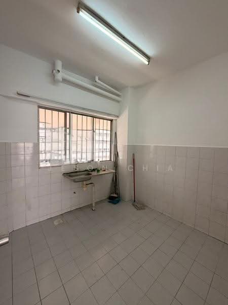 Condominium for Sale at Seri Cendekia - Jeson Chia - Kitchen - PropertyGuru.com.my