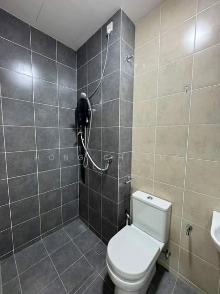 Rumah Teres 2 Tingkat untuk Disewa di Gelang Patah (Johor) - Hong Charng Lee - Bathroom - PropertyGuru.com.my