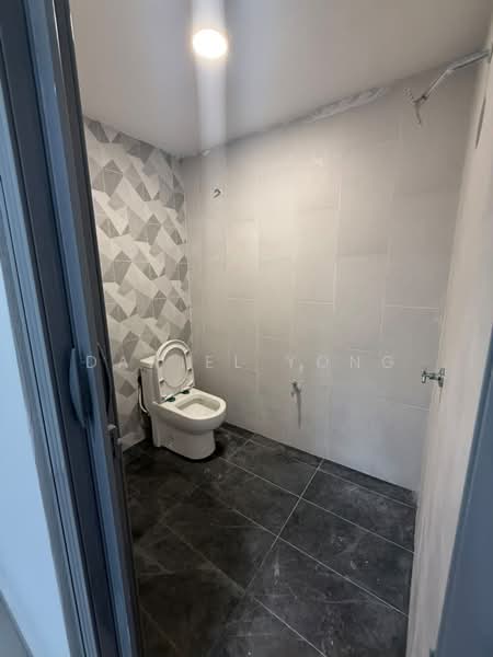 Rumah Teres 1 Tingkat untuk Dijual di Taman Semarak (Nilai) - Daniel Yong - Bathroom - PropertyGuru.com.my