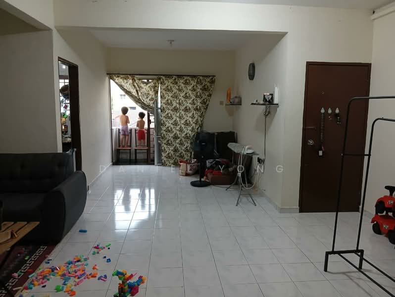 Pangsapuri untuk Dijual di Titiwangsa Apartment - Daniel Yong - Living Room - PropertyGuru.com.my
