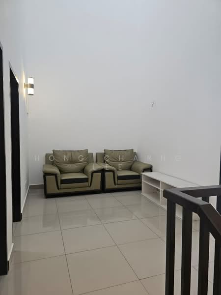 Rumah Teres 2 Tingkat untuk Disewa di Iskandar Puteri (Nusajaya) (Johor) - Hong Charng Lee - Living Room - PropertyGuru.com.my