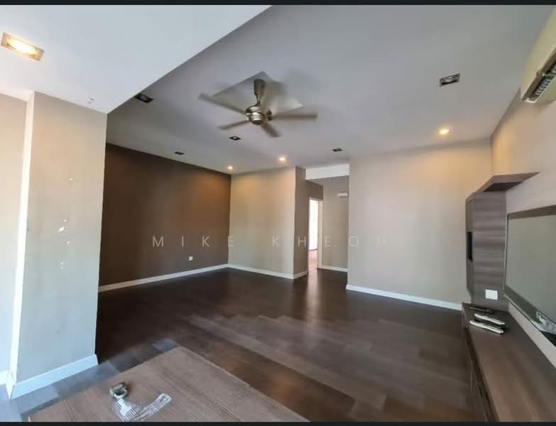 3-storey Terraced House for Sale in Tanjung Bungah (Penang) - Mike Kheoh - Living Room - PropertyGuru.com.my