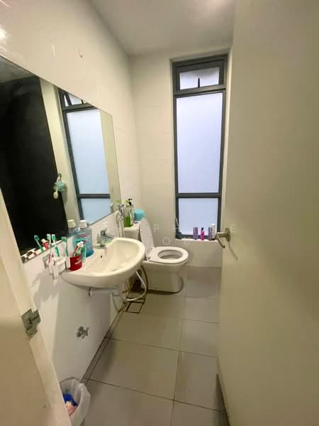 Service Residence for Rent at Utropolis Suites 1 - Josephine Chou - Bathroom - PropertyGuru.com.my