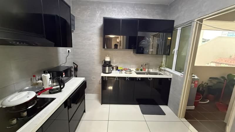 Pangsapuri untuk Disewa di Larkin Residence Phase 2 - Hong Charng Lee - Kitchen - PropertyGuru.com.my