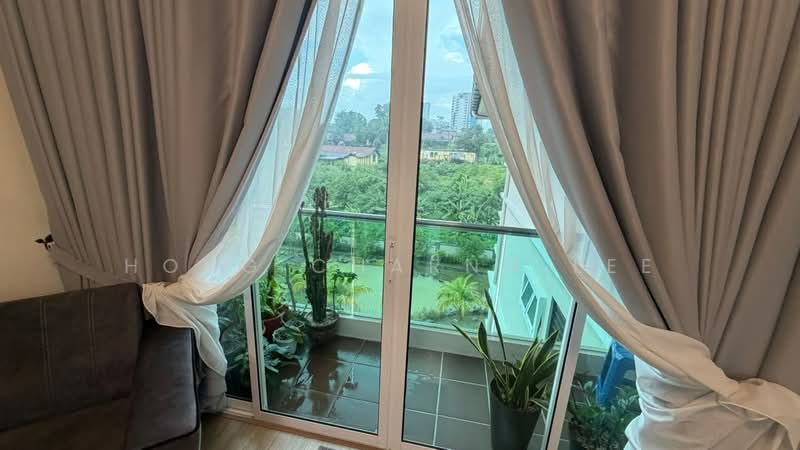 Pangsapuri untuk Disewa di Larkin Residence Phase 2 - Hong Charng Lee - Balcony - PropertyGuru.com.my