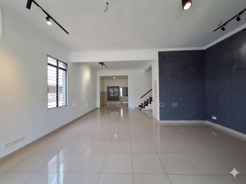 2-storey Terraced House for Sale in Bandar Puteri Puchong (Puchong) - Shanice Low - Living Room - PropertyGuru.com.my
