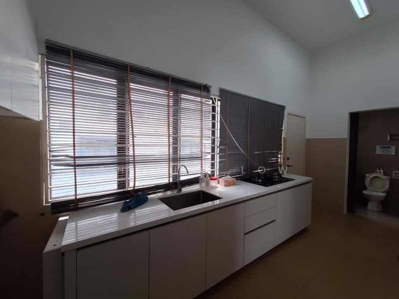 2-storey Terraced House for Sale in Bandar Puteri Puchong (Puchong) - Shanice Low - Kitchen - PropertyGuru.com.my