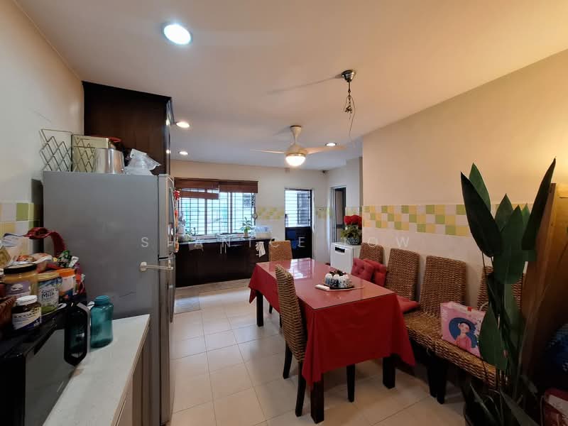 2-storey Terraced House for Sale in Bandar Puteri Puchong (Puchong) - Shanice Low - Kitchen - PropertyGuru.com.my