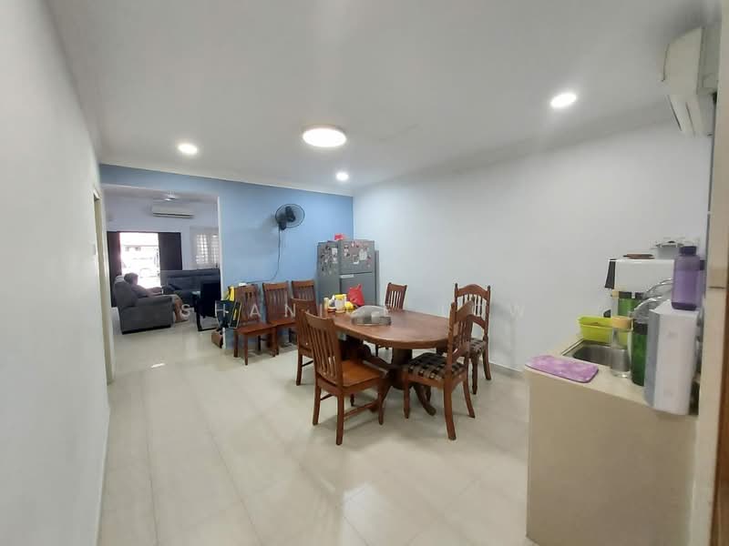 2-storey Terraced House for Sale in Bandar Puteri Puchong (Puchong) - Shanice Low - Living Room - PropertyGuru.com.my