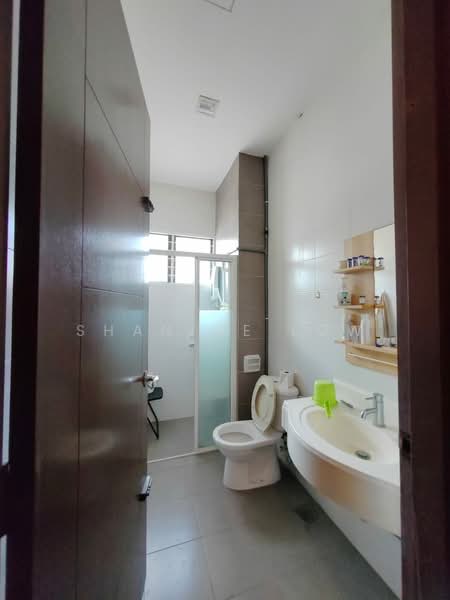 2-storey Terraced House for Sale in Bandar Puteri Puchong (Puchong) - Shanice Low - Bathroom - PropertyGuru.com.my