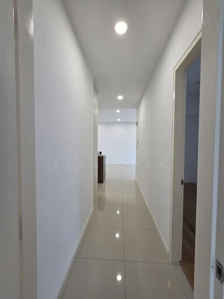 Kondominium untuk Disewa di Waltz Residences - Alex Chin - Corridor - PropertyGuru.com.my