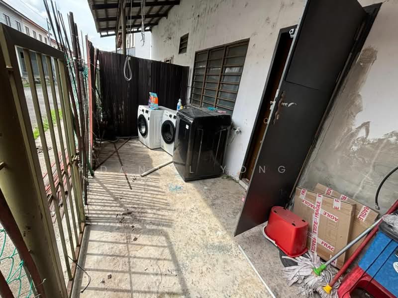 Rumah Teres 2 Tingkat untuk Dijual di Taman Scientex Pasir Gudang (Pasir Gudang) - Daniel Yong - Exterior - PropertyGuru.com.my