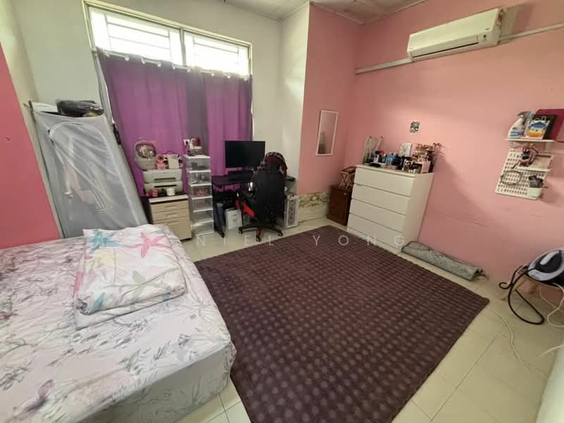 Rumah Teres 2 Tingkat untuk Dijual di Taman Scientex Pasir Gudang (Pasir Gudang) - Daniel Yong - Bedroom - PropertyGuru.com.my