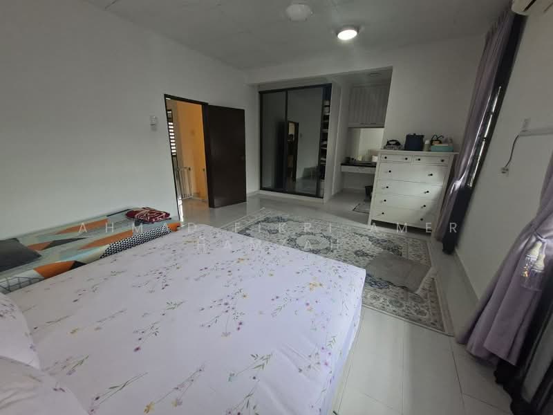 2-storey Terraced House for Sale in Bukit Bandaraya (Shah Alam) - Ahmad Fikri Amer Hamzah - Bedroom - PropertyGuru.com.my