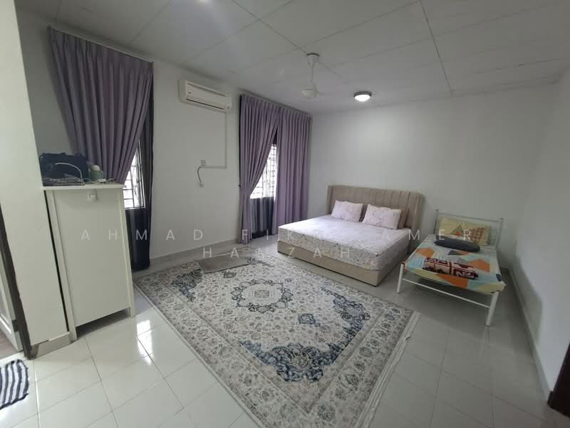 2-storey Terraced House for Sale in Bukit Bandaraya (Shah Alam) - Ahmad Fikri Amer Hamzah - Bedroom - PropertyGuru.com.my