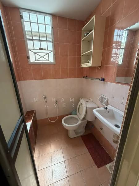 Pangsapuri untuk Disewa di Bayu Villa - Muhammad Amerul - Bathroom - PropertyGuru.com.my