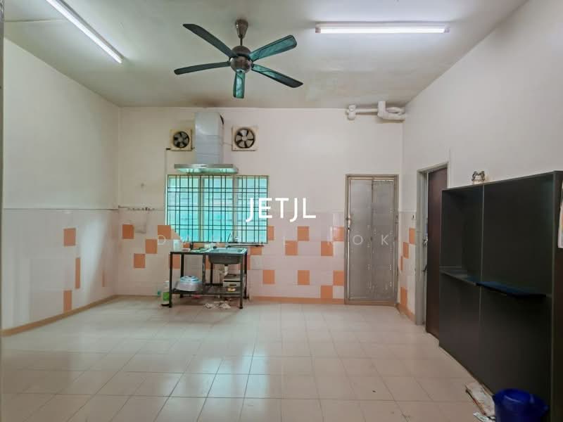 Rumah Berkembar untuk Dijual di Taman Mesra (Klang) - Daniel Kok - Kitchen - PropertyGuru.com.my