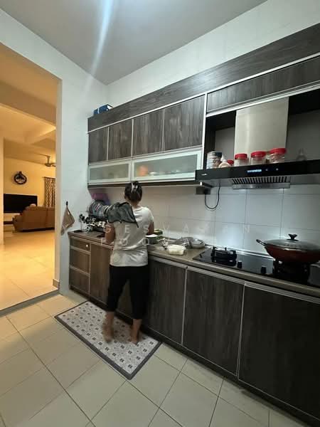 Semi-Detached House for Sale in Klang (Selangor) - Yogesvaran Poovan - Kitchen - PropertyGuru.com.my