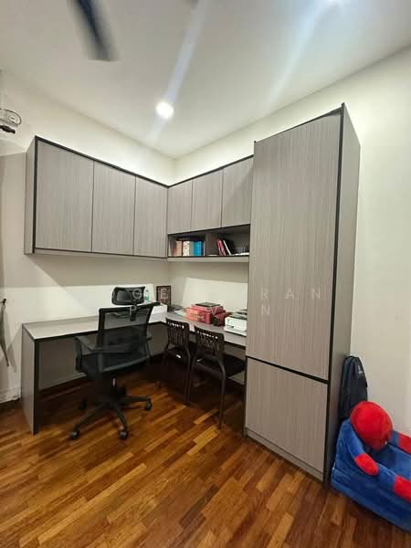 Semi-Detached House for Sale in Klang (Selangor) - Yogesvaran Poovan - Study - PropertyGuru.com.my