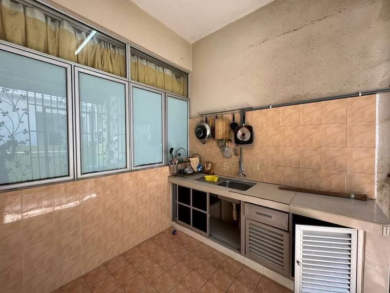 Rumah Berkembar untuk Disewa di Taman Kajang Impian (Kajang) - Sya Rusli - Kitchen - PropertyGuru.com.my