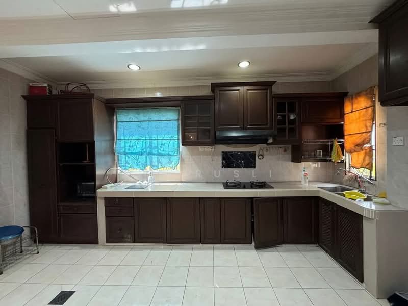 Rumah Berkembar untuk Disewa di Taman Kajang Impian (Kajang) - Sya Rusli - Kitchen - PropertyGuru.com.my