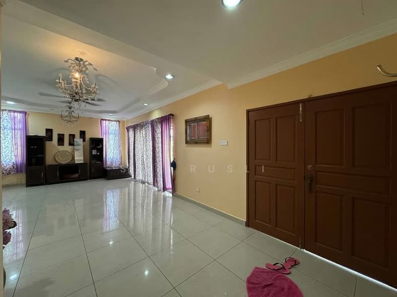 Rumah Berkembar untuk Disewa di Taman Kajang Impian (Kajang) - Sya Rusli - Living Room - PropertyGuru.com.my