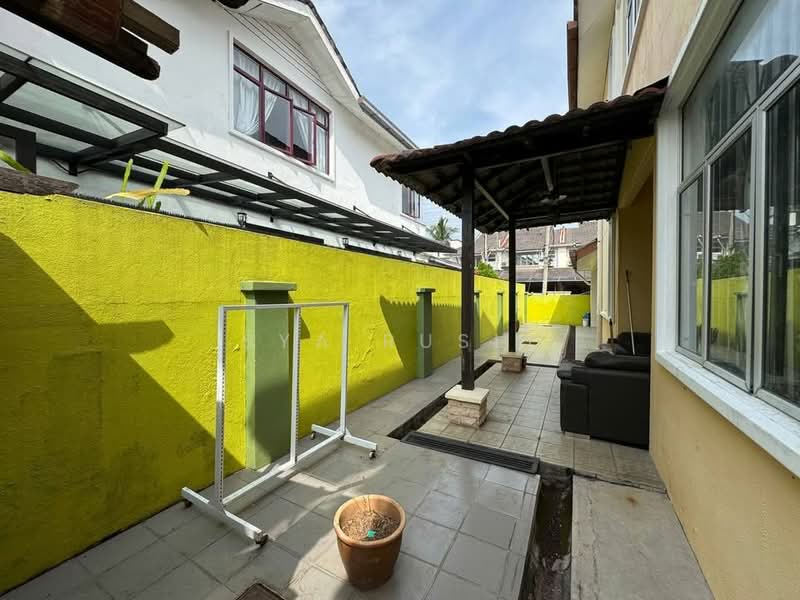 Rumah Berkembar untuk Disewa di Taman Kajang Impian (Kajang) - Sya Rusli - Exterior - PropertyGuru.com.my
