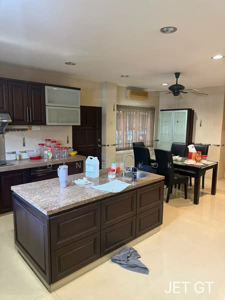 Rumah Teres 2-Tingkat untuk Dijual di Taman Mewah Batu Belah (Kapar) - Daniel Kok - Kitchen - PropertyGuru.com.my