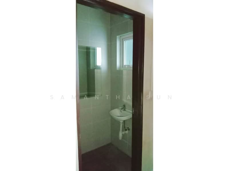 Condominium for Sale at Seringin Residences - Samantha Sun - Bathroom - PropertyGuru.com.my