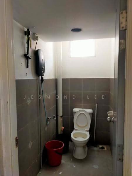 Shop / Office untuk Disewa di Taman Austin Heights (Tebrau) - Jesmond Lee - Bathroom - PropertyGuru.com.my
