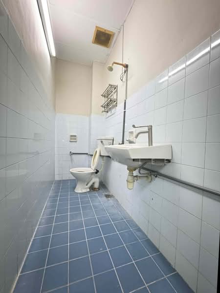 2-storey Terraced House for Rent in Bandar Menjalara (Kuala Lumpur) - Jayden Lee - Bathroom - PropertyGuru.com.my