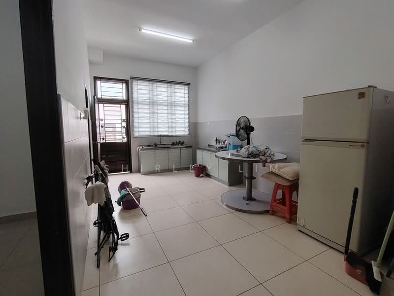 Rumah Teres 2 Tingkat untuk Dijual di Taman Pulai Hijauan (Skudai) - Shirley Lim - Kitchen - PropertyGuru.com.my