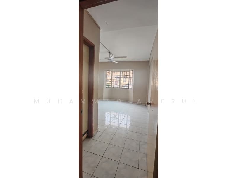 Apartment for Rent at Pangsapuri Suria Subang - Muhammad Amerul - Interior - PropertyGuru.com.my